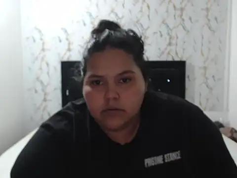magda_curvy2324