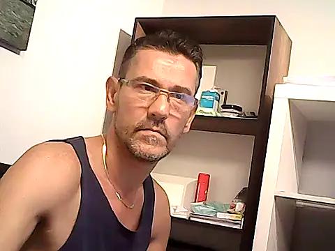 mastercharisma35