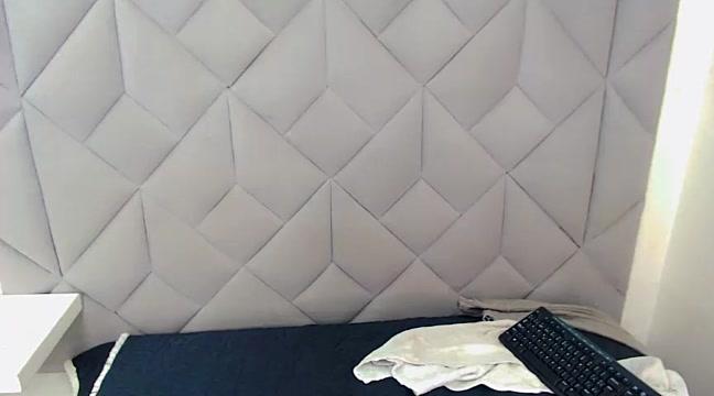 megan_latina1