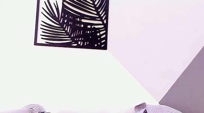 megan_white111