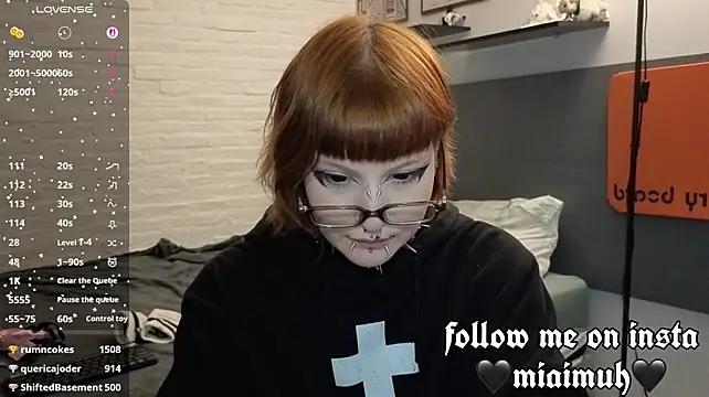 mia__yui