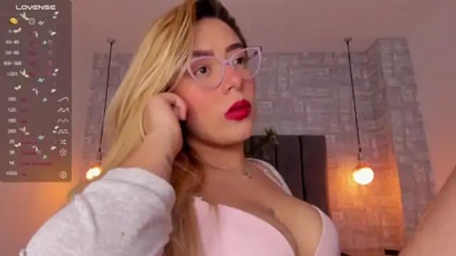mia_fox66