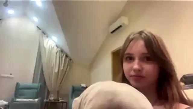 mollyrealay