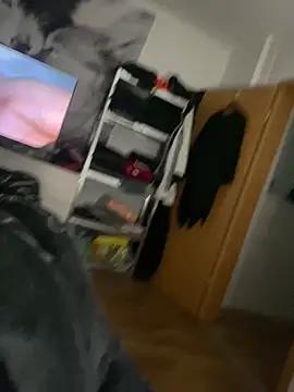 nureinwenigversaut