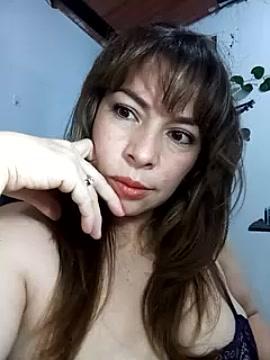 paula_hot24