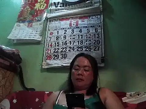 pinay_mona_mae