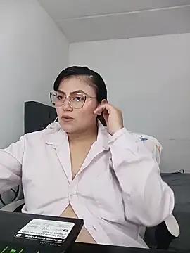 roouse_Pregnant