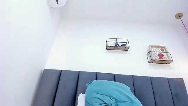 sam_doll_