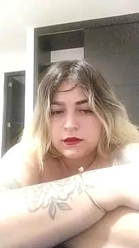 sexy_aurora_ourdoors
