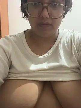 shawtyywithbigboobies