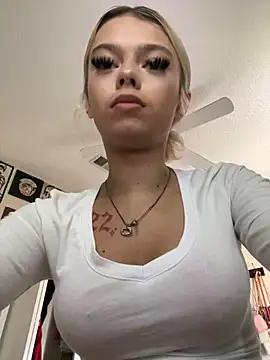 tattooedbarbiexo