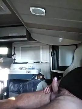 uomotrav