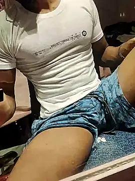xxxhugedick0001